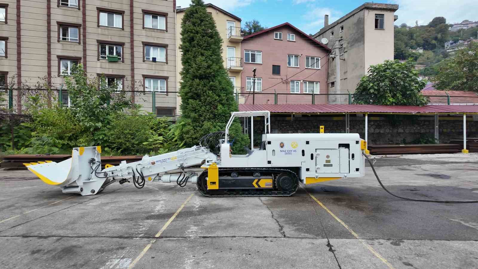 500 bin dolara ithal edilen maden makinesini Zonguldak’ta 200 bin dolara geliştirdiler