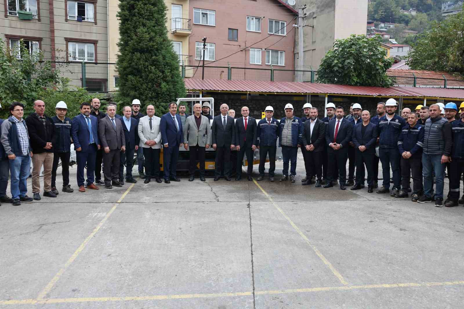 500 bin dolara ithal edilen maden makinesini Zonguldak’ta 200 bin dolara geliştirdiler