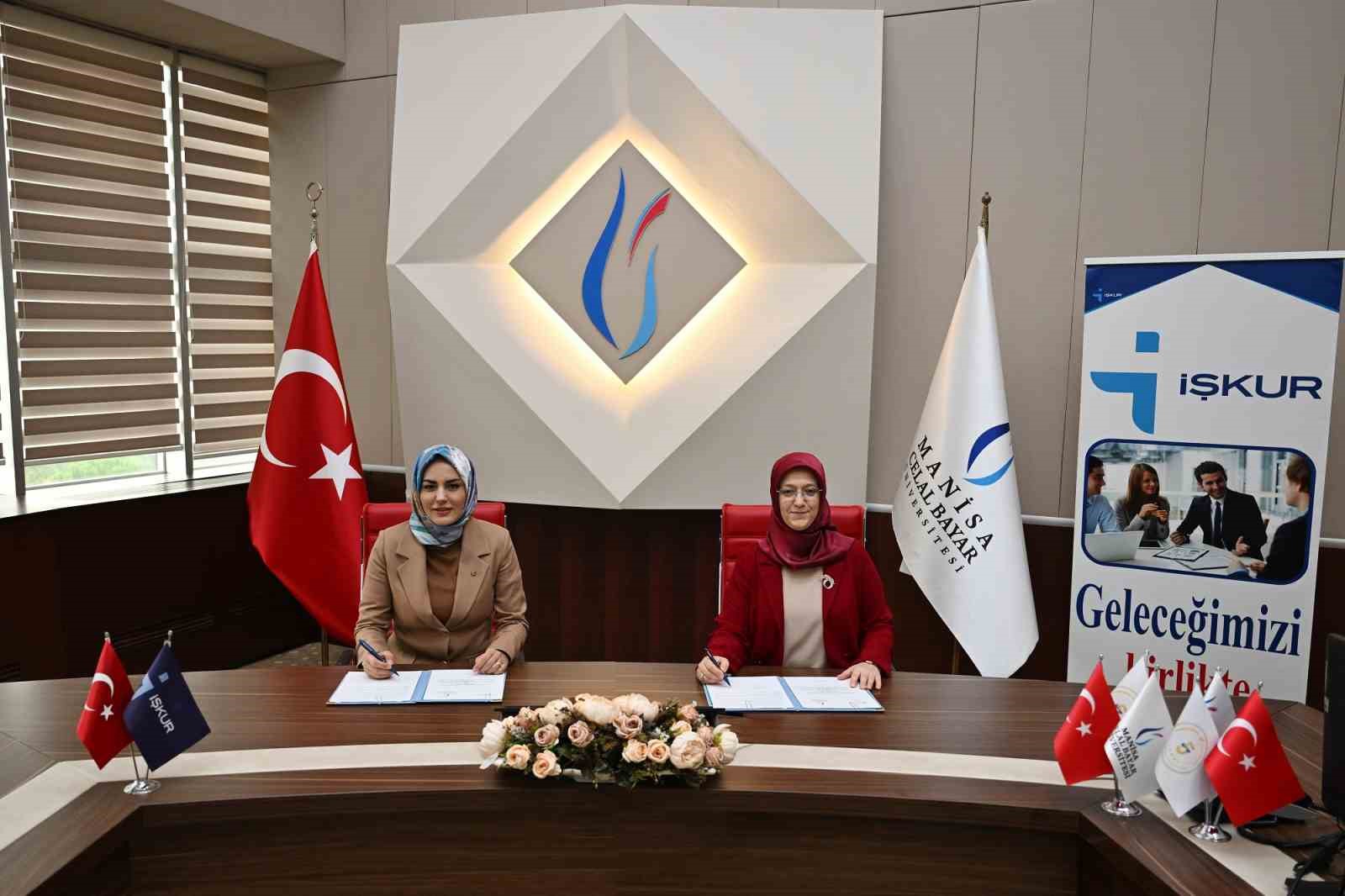 MCBÜ’de bin 630 öğrenciye çalışma fırsatı