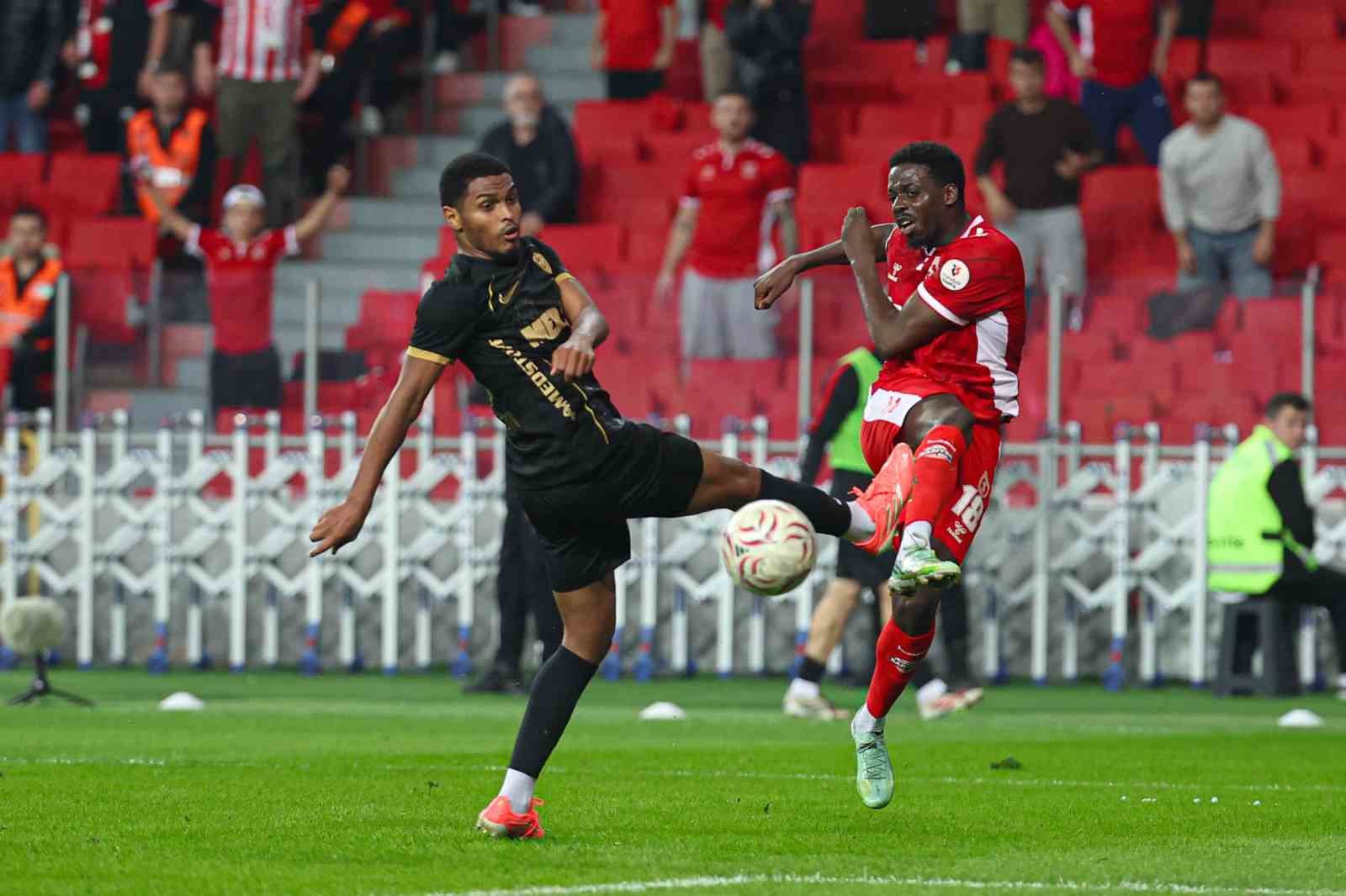 Samsunspor’un kötü gidişi kırdığı rekorla tescillendi
