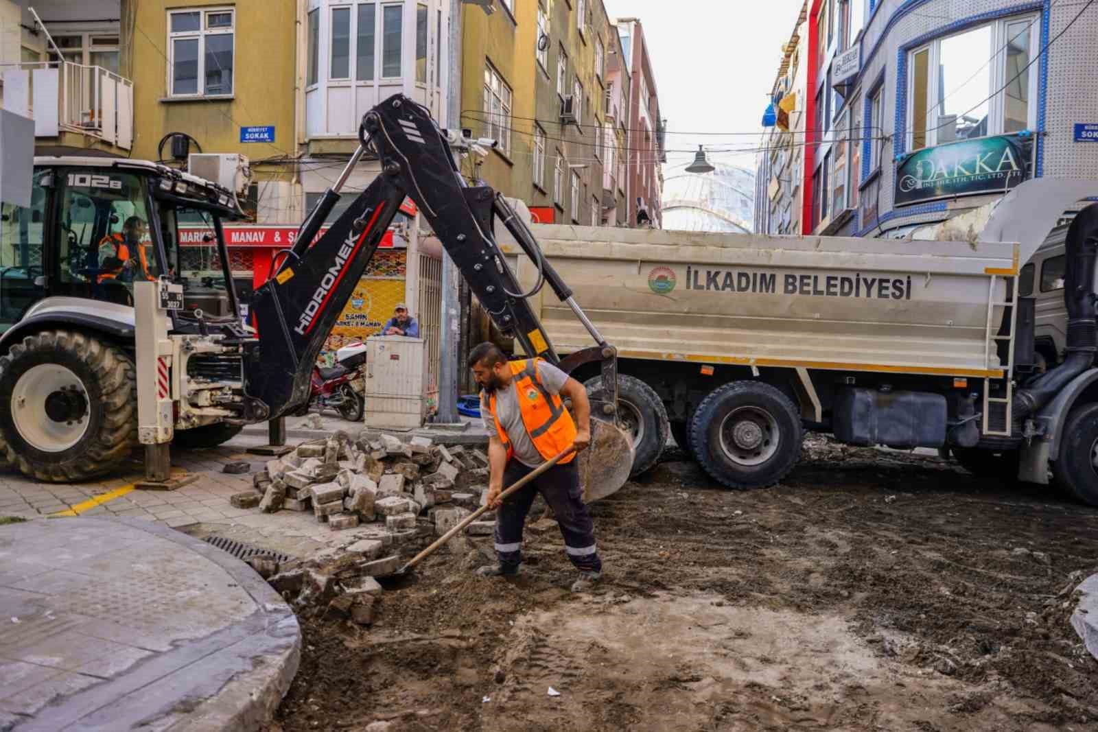 Başkan Kurnaz sözünü tuttu, cadde sıcak asfalta kavuştu