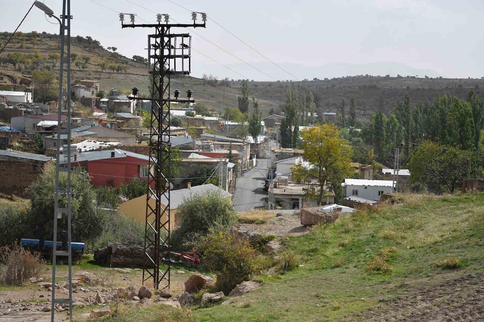 Büyükşehir’in kırsalı kalkındırma yatırımları sürüyor