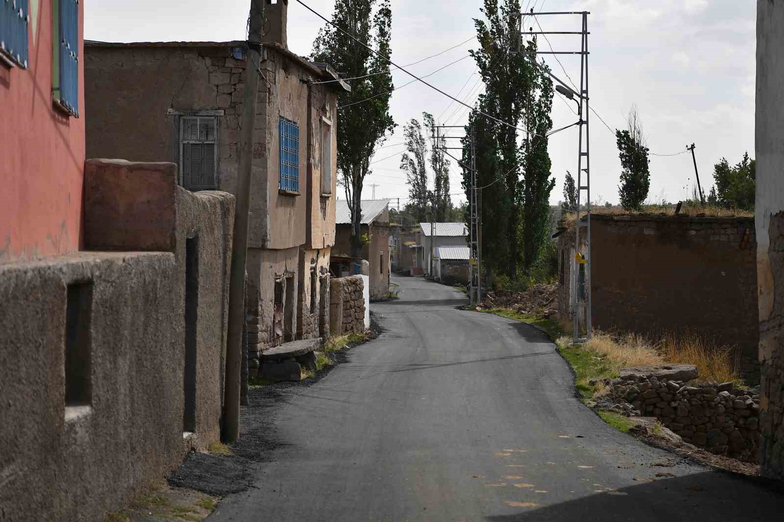 Büyükşehir’in kırsalı kalkındırma yatırımları sürüyor