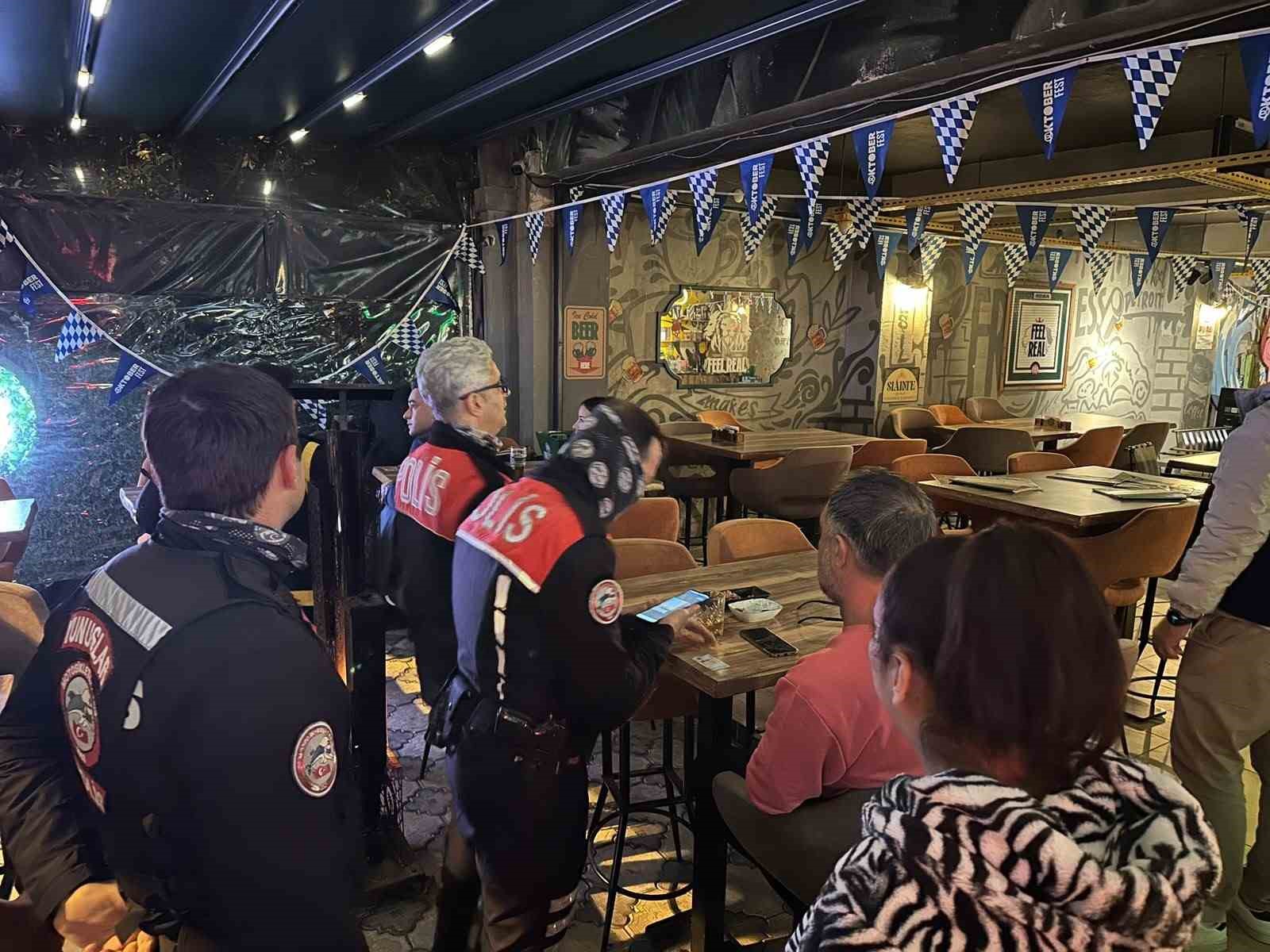 Edremit’te polisten suçlulara geçit yok: 39 aranan şahıs yakalandı