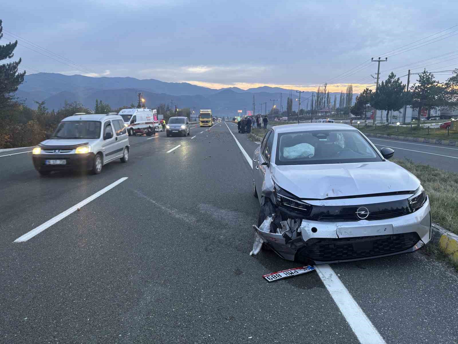 Kastamonu’da otomobil ile üç sepetli motosiklet çarpıştı: 1 yaralı