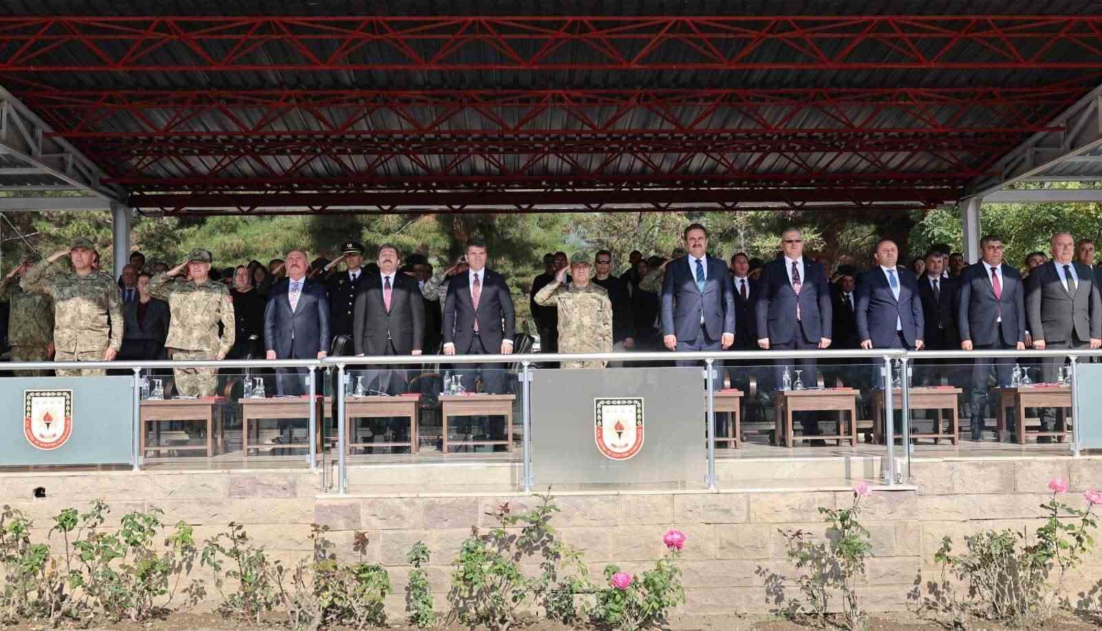15. Piyade Eğitim Tugayı’nda sancak teslim töreni