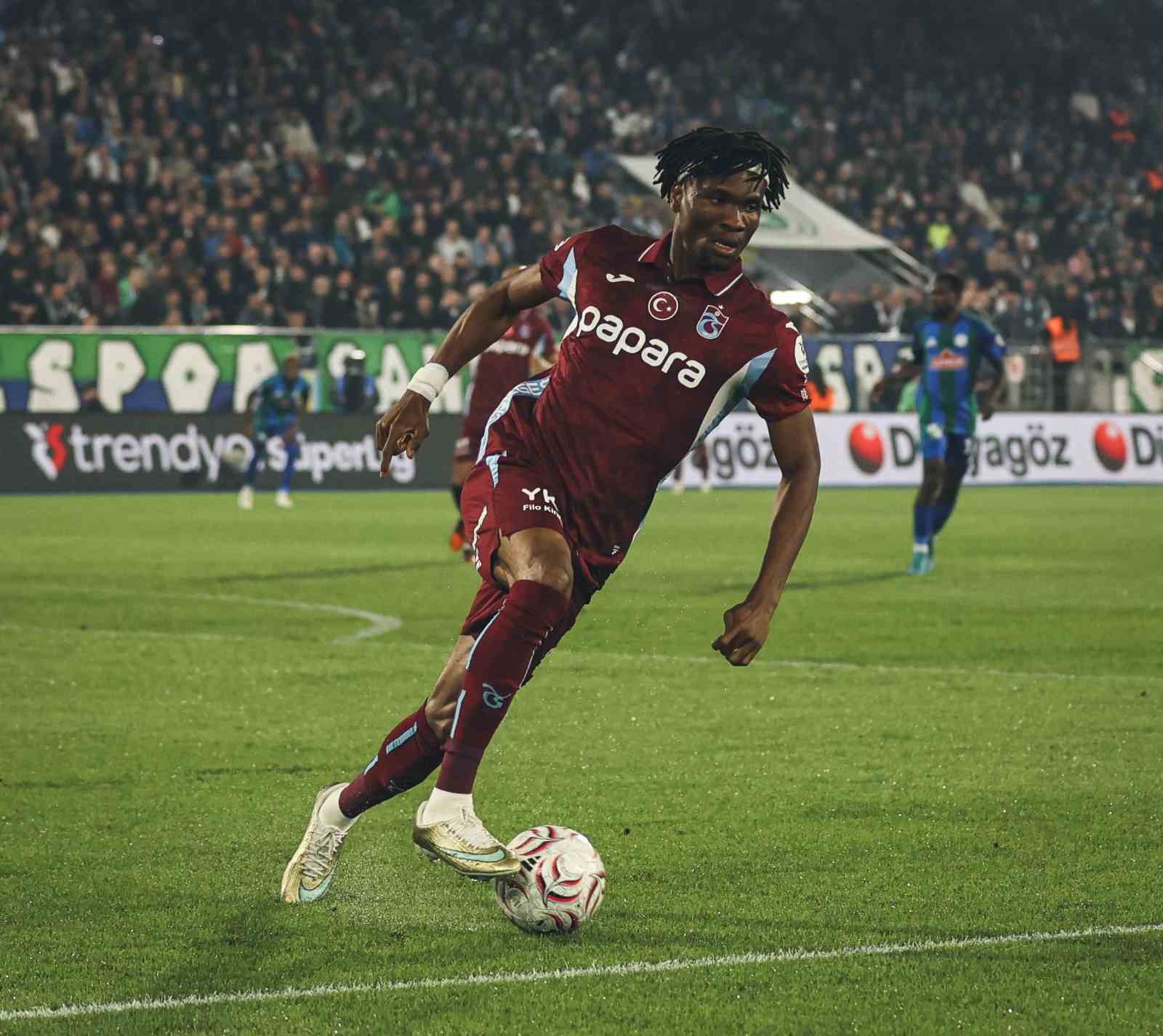 Trenyol Süper Lig: Çaykur Rizespor: 2 - Trabzonspor: 0 (İlk yarı)
