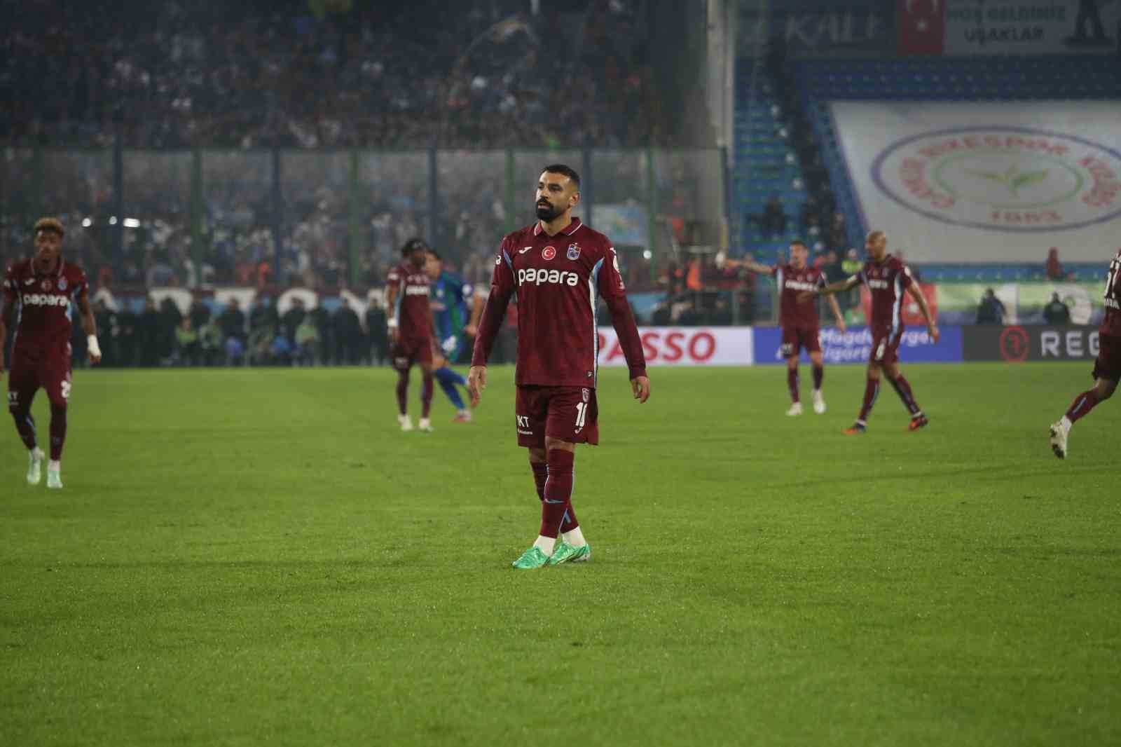 Trenyol Süper Lig: Çaykur Rizespor: 2 - Trabzonspor: 0 (İlk yarı)