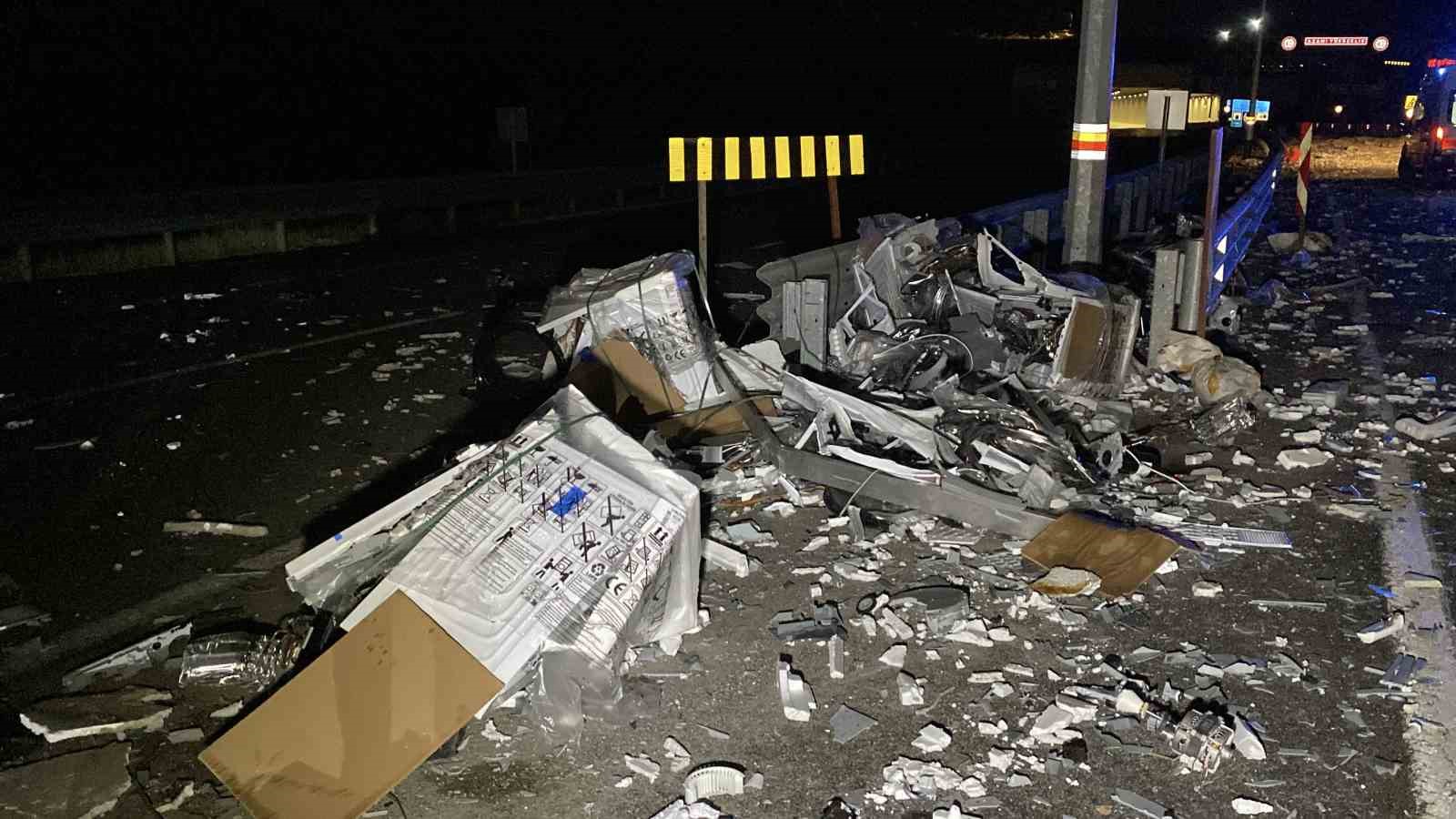 Elazığ’da 3 tır çarpıştı: 1 ölü