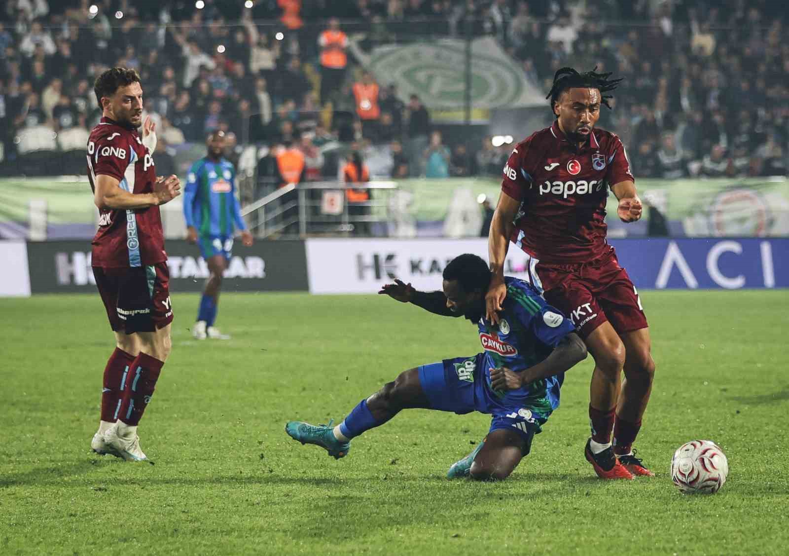 Trendyol Süper Lig: Çaykur Rizespor: 3 - Trabzonspor: 4 (Maç sonucu)