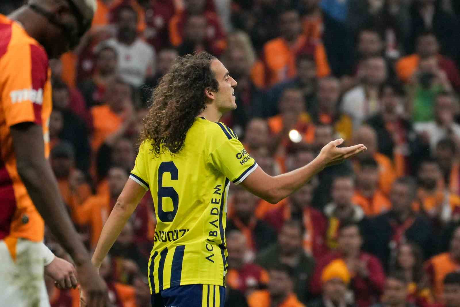 Trendyol Süper Lig: Galatasaray: 2 - Fenerbahçe: 1 (Maç sonucu)