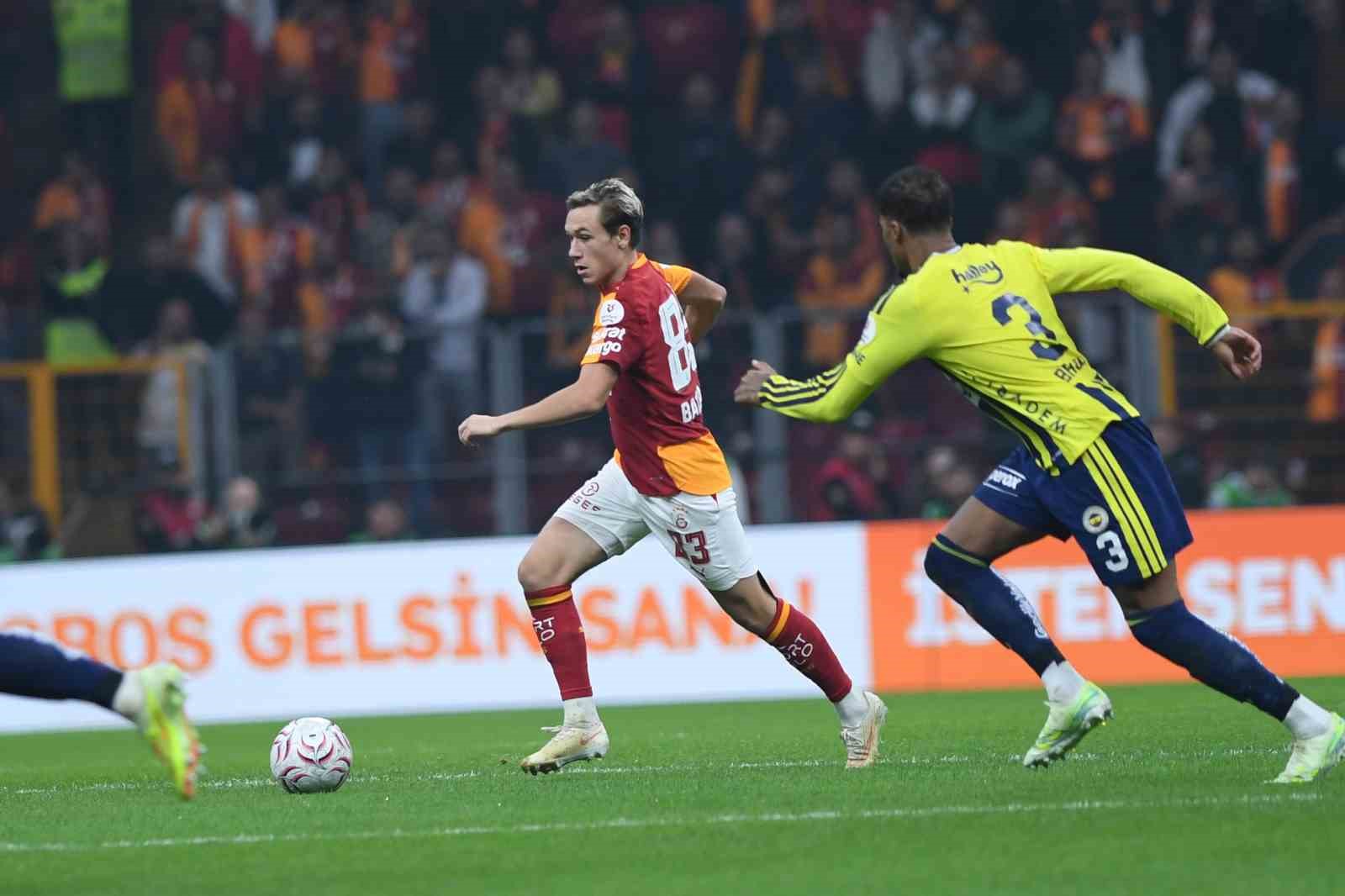 Trendyol Süper Lig: Galatasaray: 2 - Fenerbahçe: 1 (Maç sonucu)