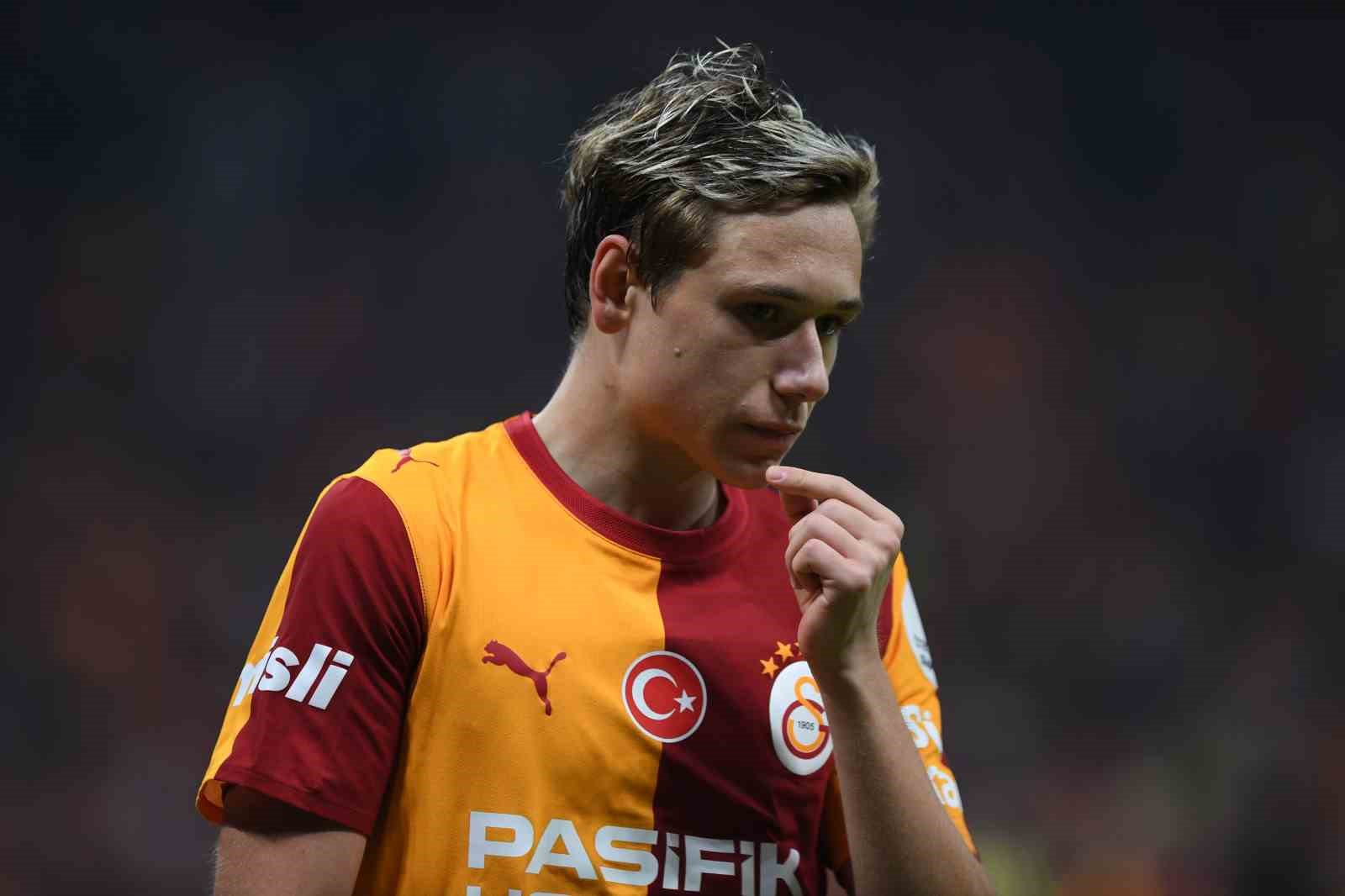 Trendyol Süper Lig: Galatasaray: 2 - Fenerbahçe: 1 (Maç sonucu)