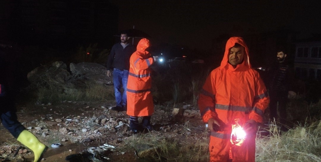 Hortumun vurduğu konteynerlerde 4 ölü, 1 yaralı