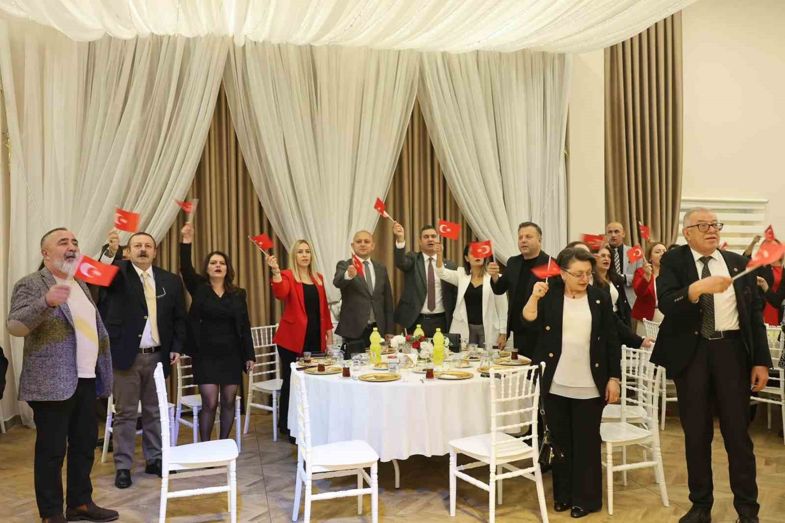 Başkan Önal: "Cumhuriyet, bağımsızlığımızın ve özgürlüğümüzün teminatıdır"