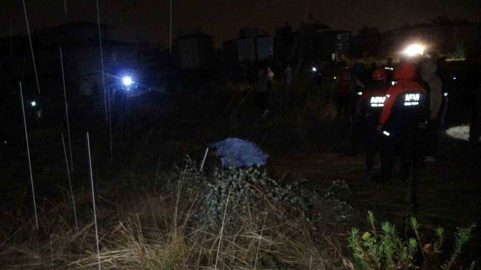 Antalya’da hortum işçilerin kaldığı 2 konteyneri savurdu: 5 ölü, 1 yaralı