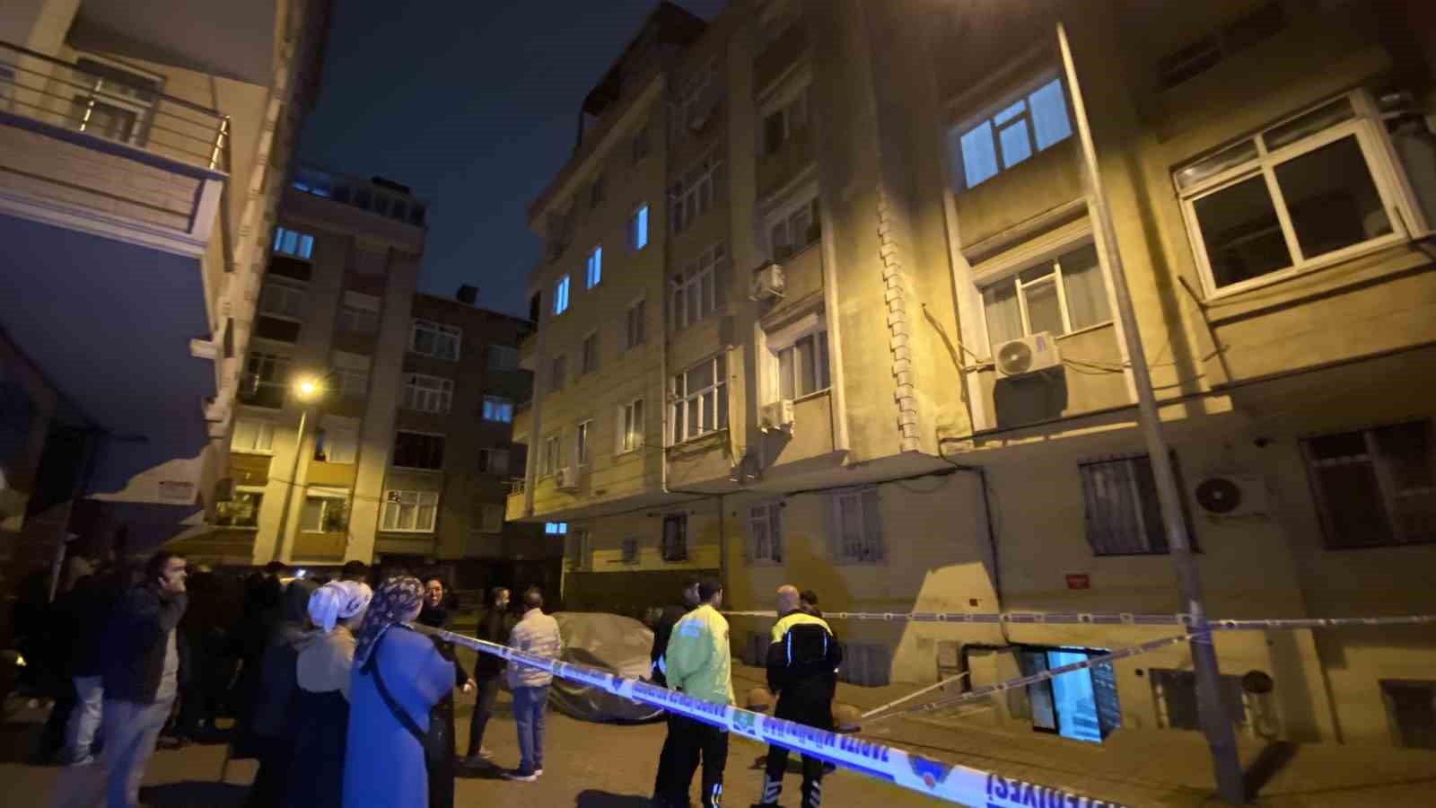 Bahçelievler’de iki binanın zemininde çökme: 20 daire tahliye edildi