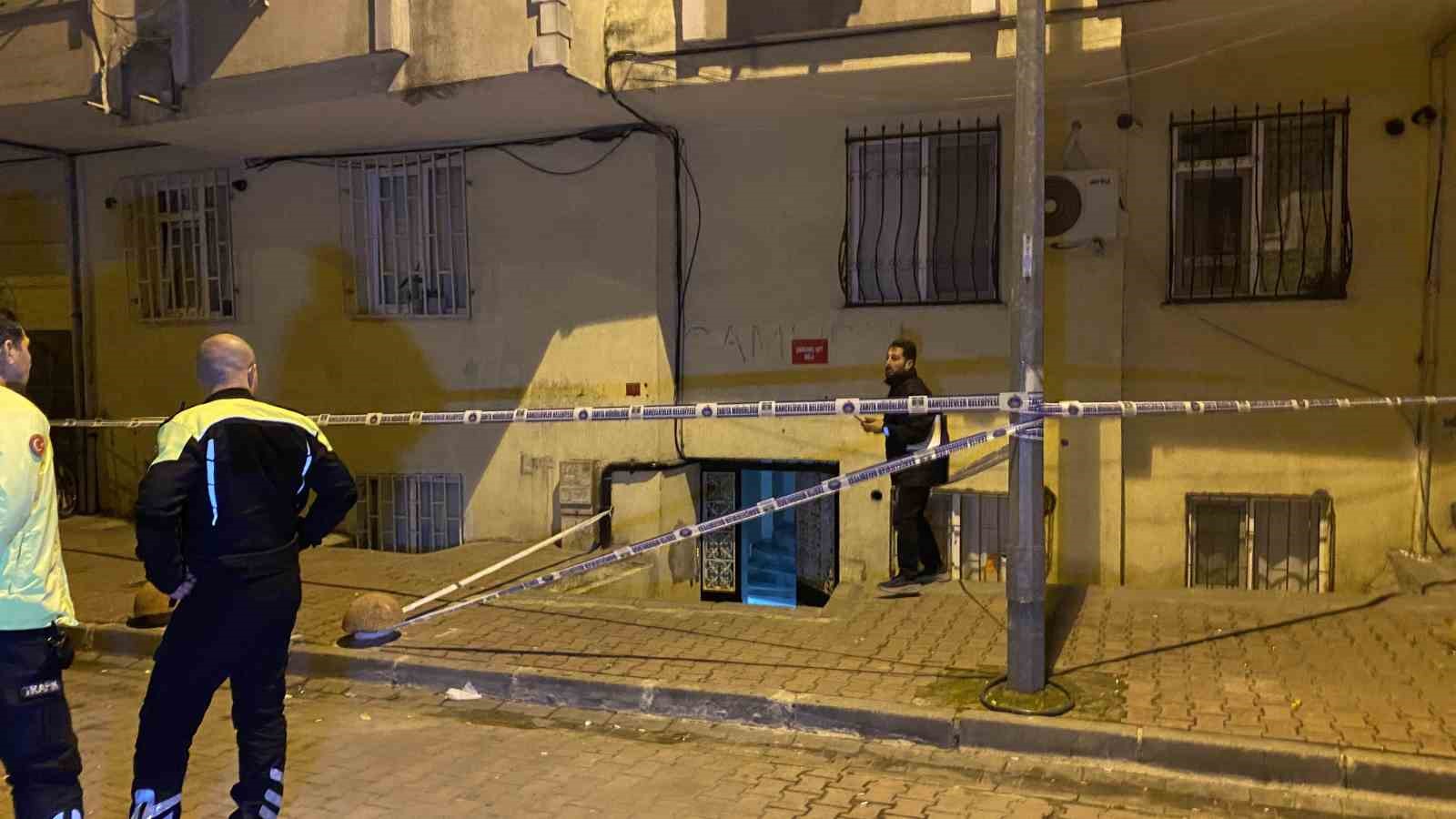 Bahçelievler’de iki binanın zemininde çökme: 20 daire tahliye edildi