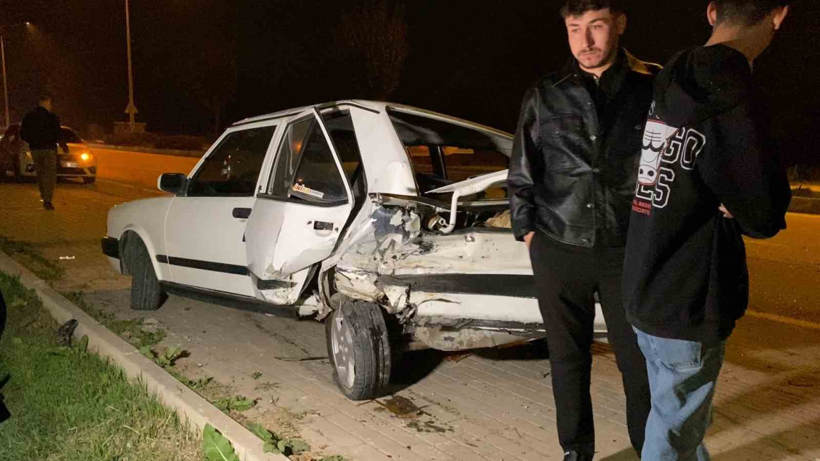 Kaza geçirdi, hastanede doğum günü pastası kesti