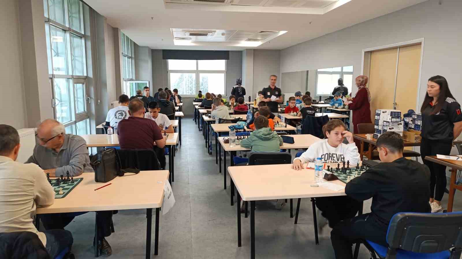 29 Ekim Cumhuriyet Bayramı Satranç Turnuvası tamamlandı