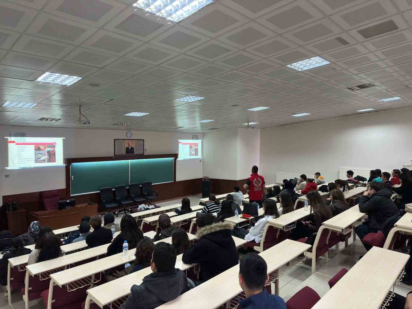 Erzurum’da gençlere ve velilere "Güvenli Gelecek" bilgilendirmesi
