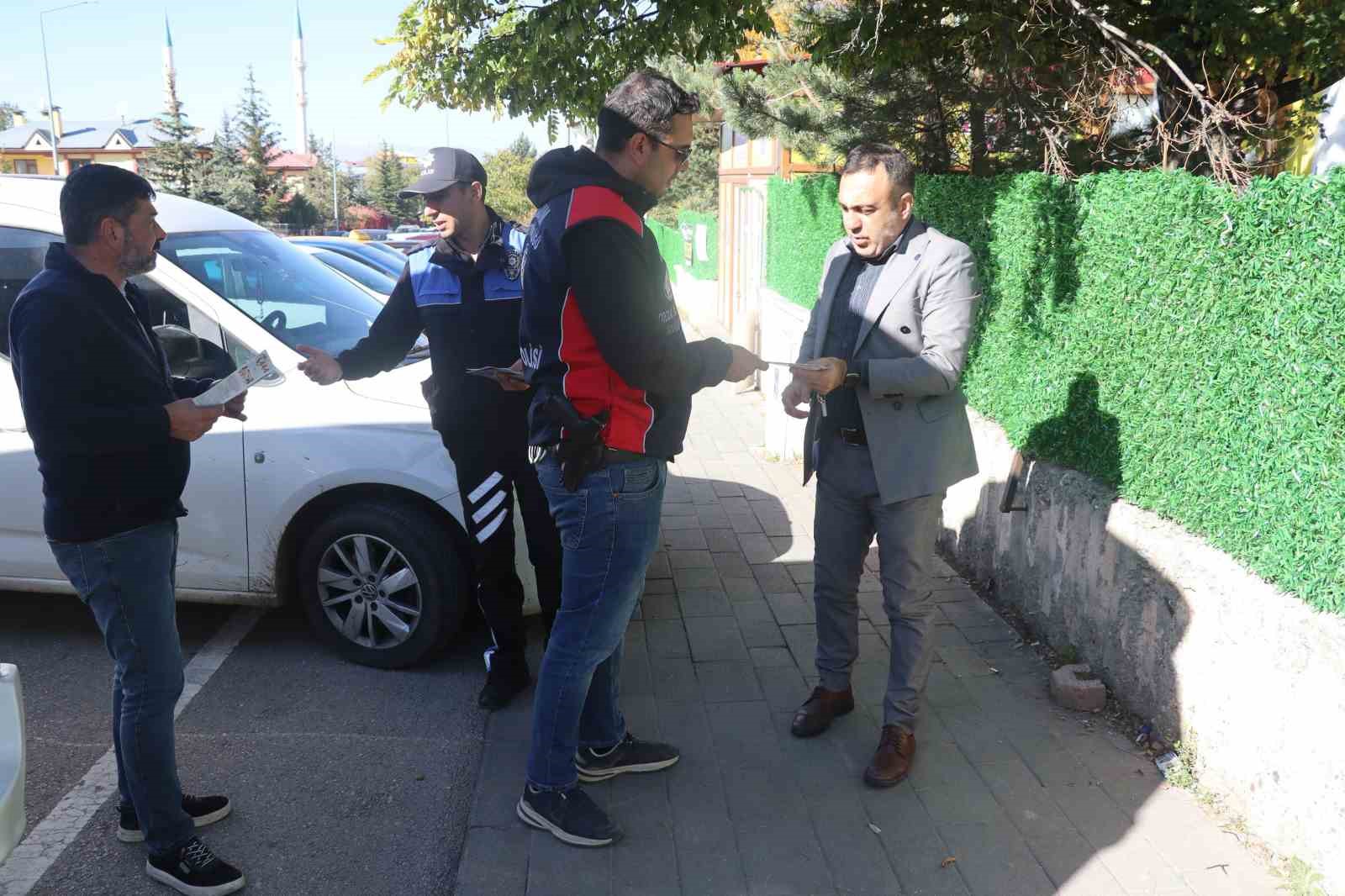 Erzurum’da gençlere ve velilere "Güvenli Gelecek" bilgilendirmesi
