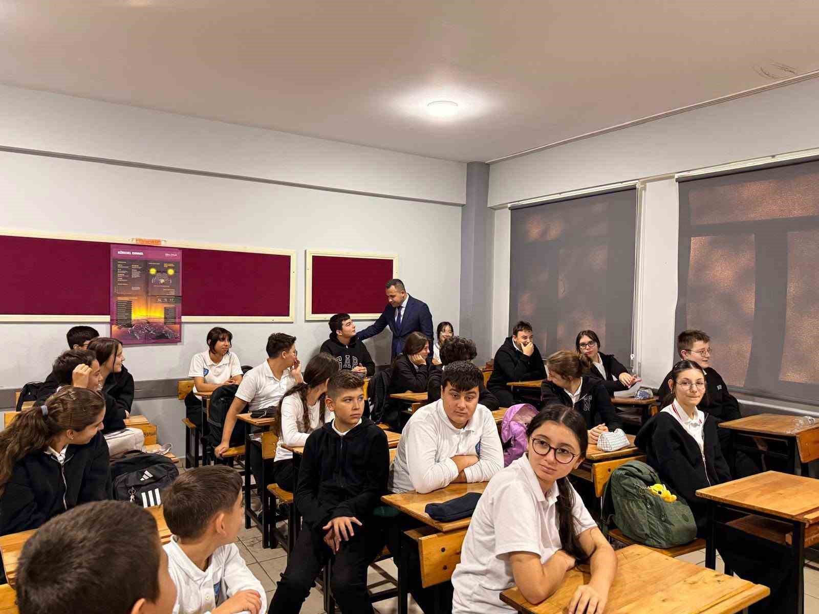 Kaymakam öğrencilerle bir araya geldi