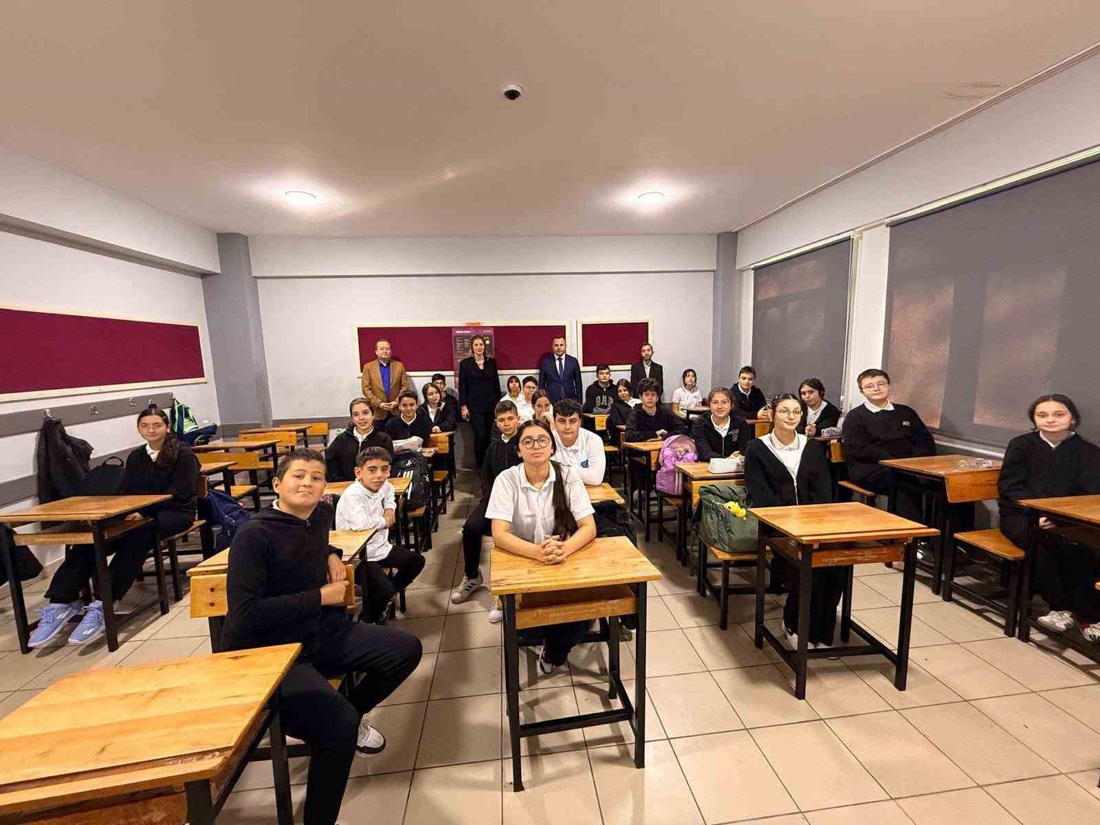 Kaymakam öğrencilerle bir araya geldi