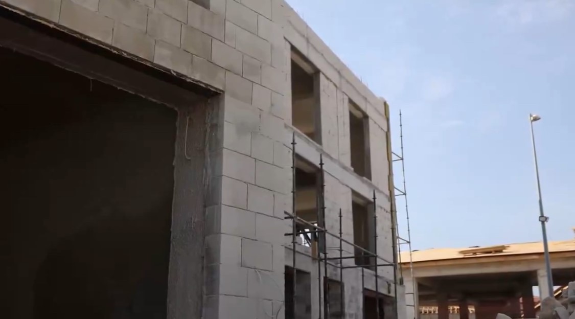 Haraparası’nda iş yerlerinin inşa çalışmaları sürüyor