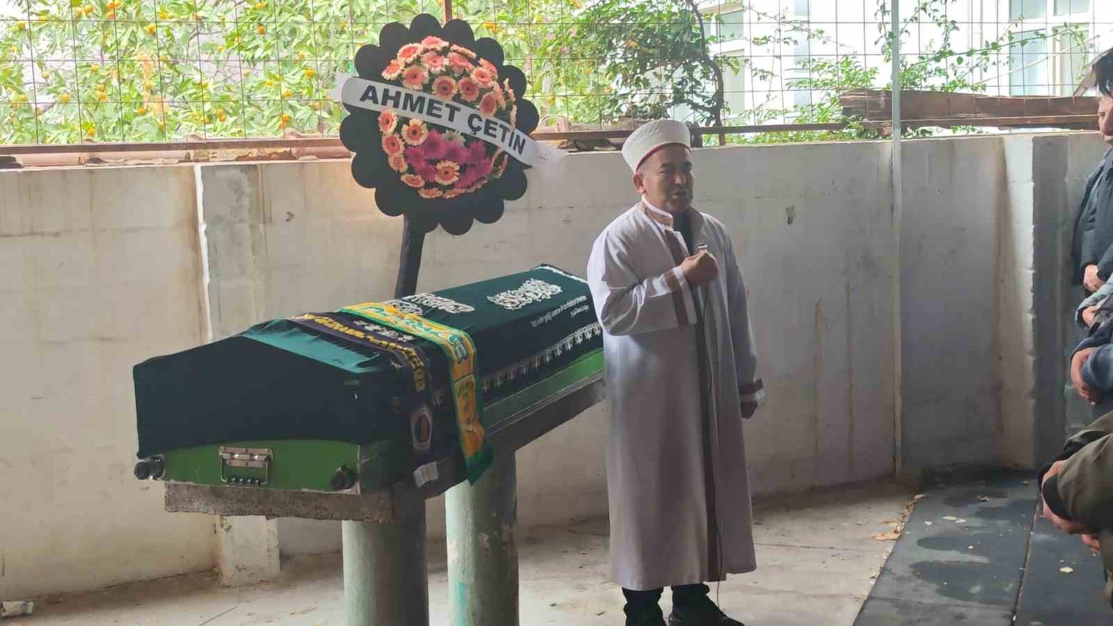 Balıkesir’de turizmci Mustafa Özcan’a gözyaşlarıyla veda