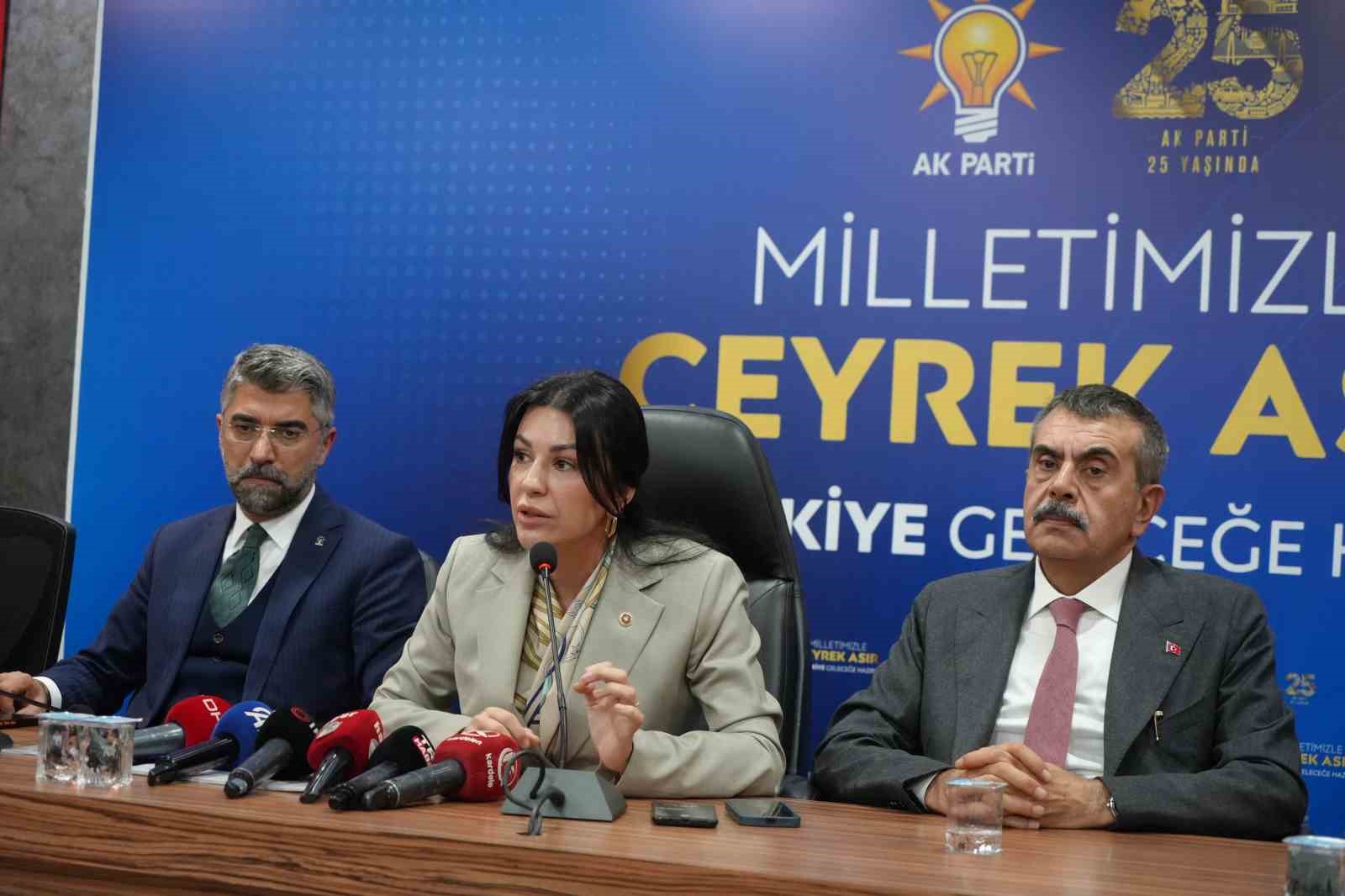 AK Parti Genel Başkan Yardımcısı Ayan: "Biz asla ahlaksızlığa ahlaklı demeyiz, biz milletimizin ekmeğine göz dikeni bizden saymayız "