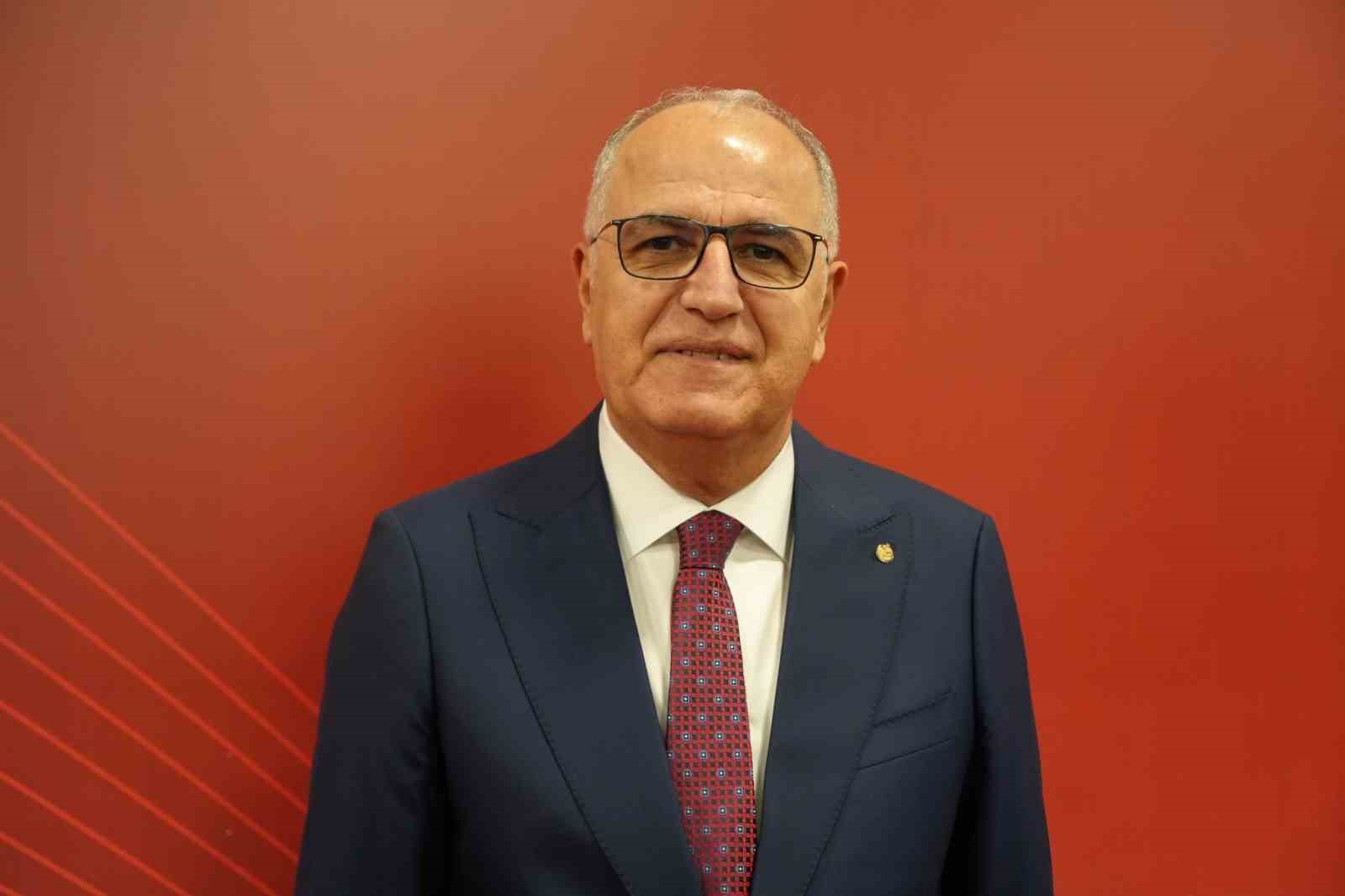 Bakan Göktaş: "Aileyi güçlendirmek için tüm alanlar aile dostu olmalı"