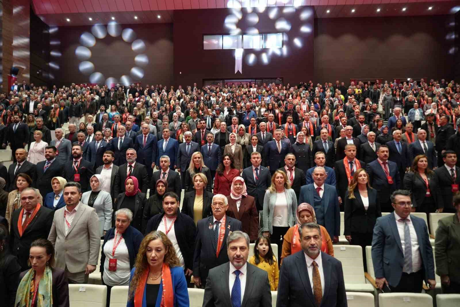 Bakan Göktaş: "Aileyi güçlendirmek için tüm alanlar aile dostu olmalı"