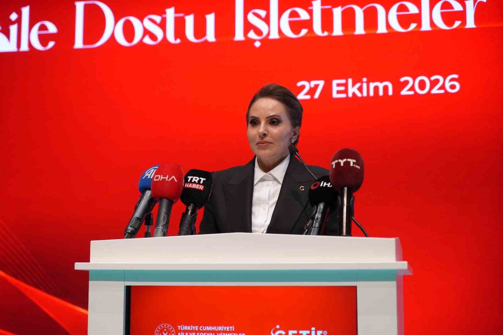 Bakan Göktaş: "Aileyi güçlendirmek için tüm alanlar aile dostu olmalı"