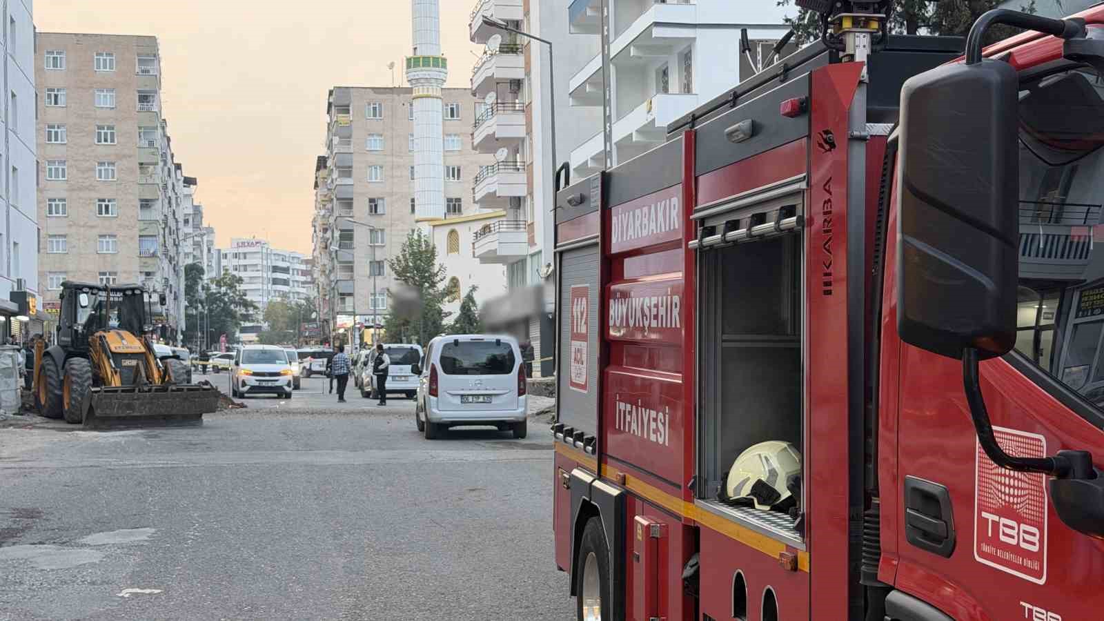 Diyarbakır’da çalışma esnasında doğal gaz borusu çatladı, ekipler harekete geçti
