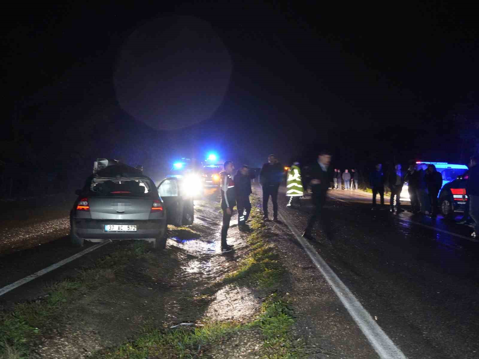 Büyükbaş hayvana çarpan otomobilin sürücüsü hayatını kaybetti