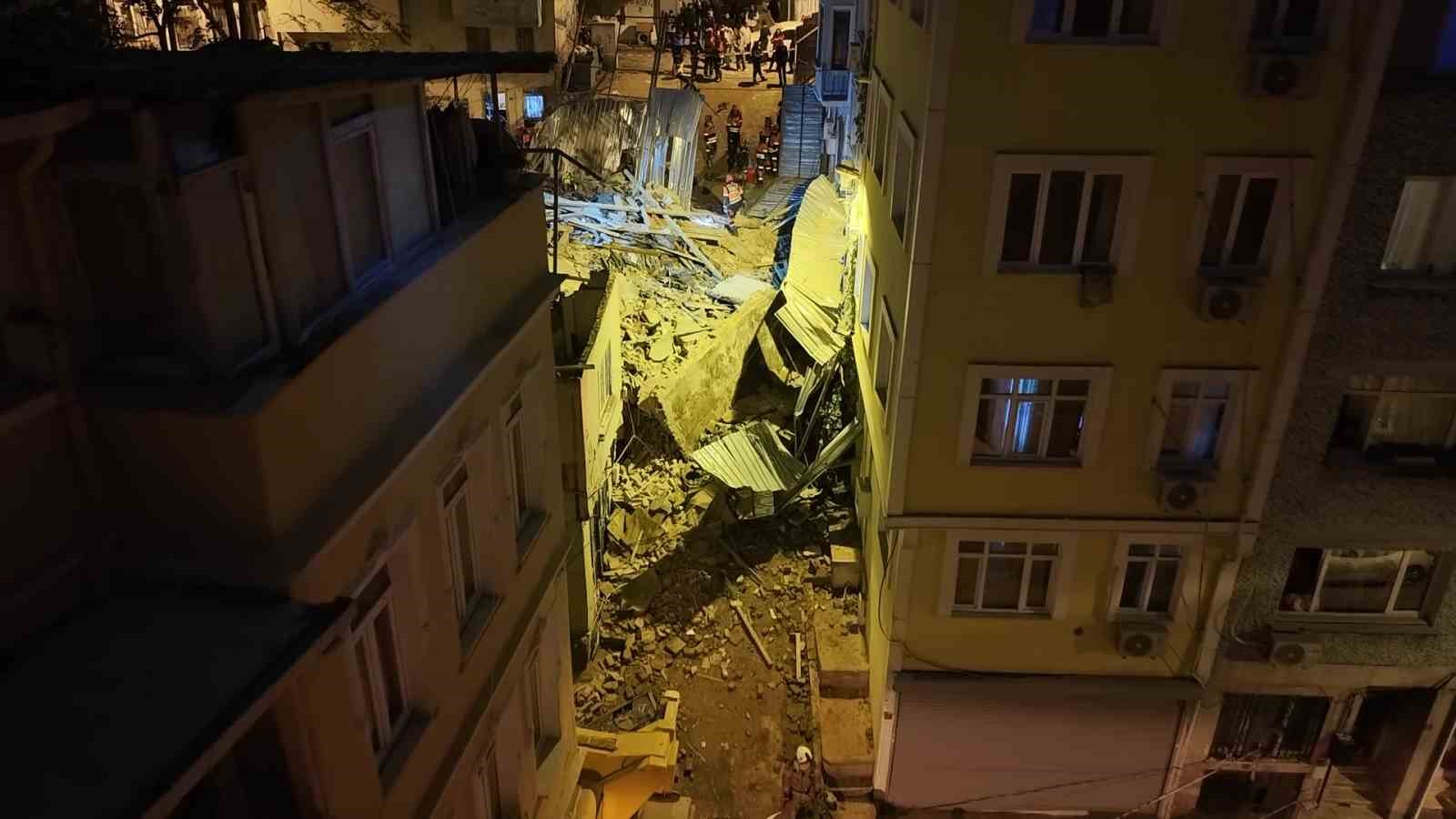 Beyoğlu’nda çöken 5 katlı binada arama çalışmaları tamamlandı