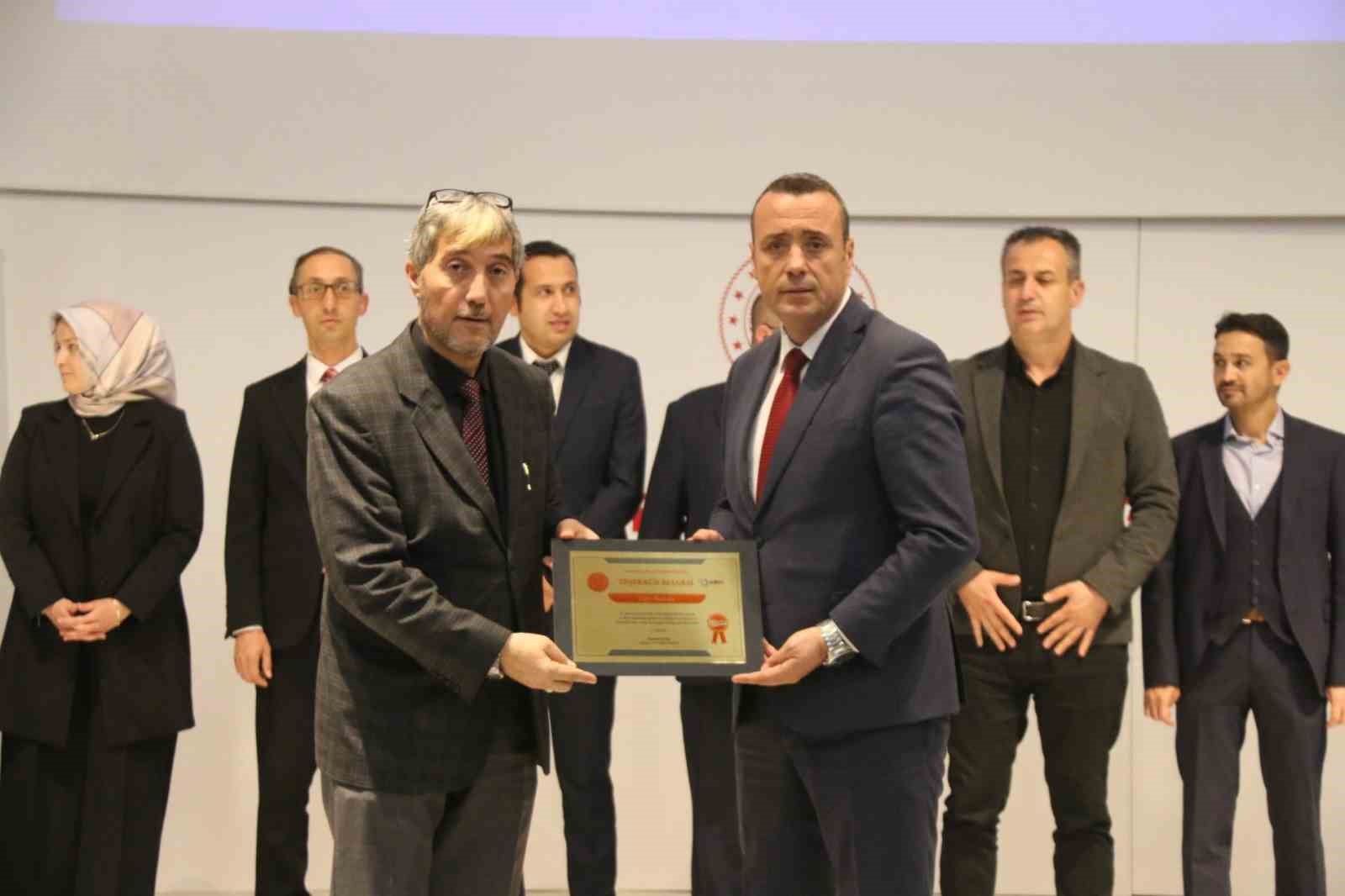 Kütahya’da 43 Adım Projesi için okul müdürleri bir araya geldi