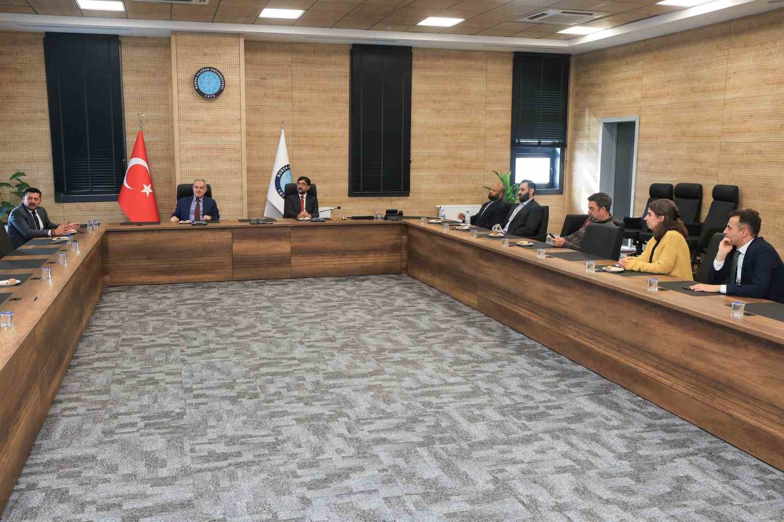 BUÜ, Pakistan üniversitesine akademik destek verecek