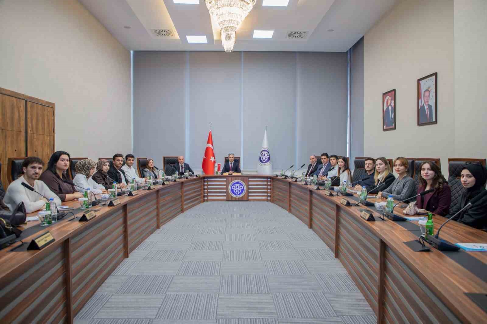 EBYÜ’de öğrenci talepleri gündeme geldi