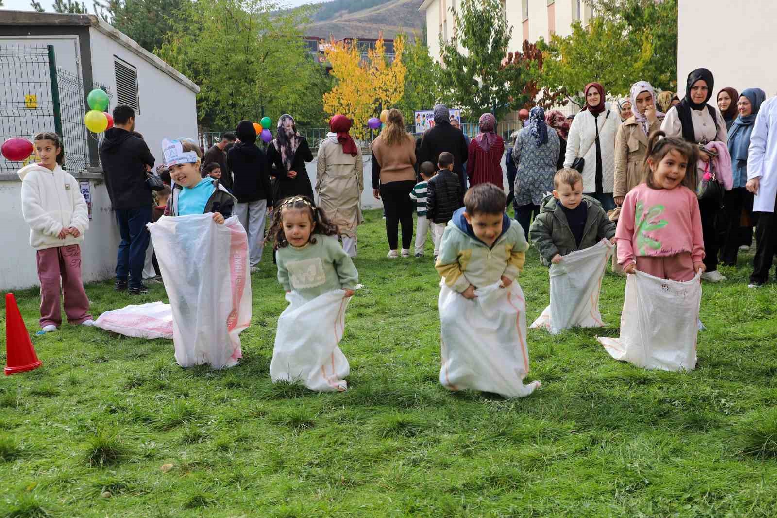 Bayburt’taki 4 okulda ‘Maarifin Kalbinde Oyun’ etkinliği düzenlendi