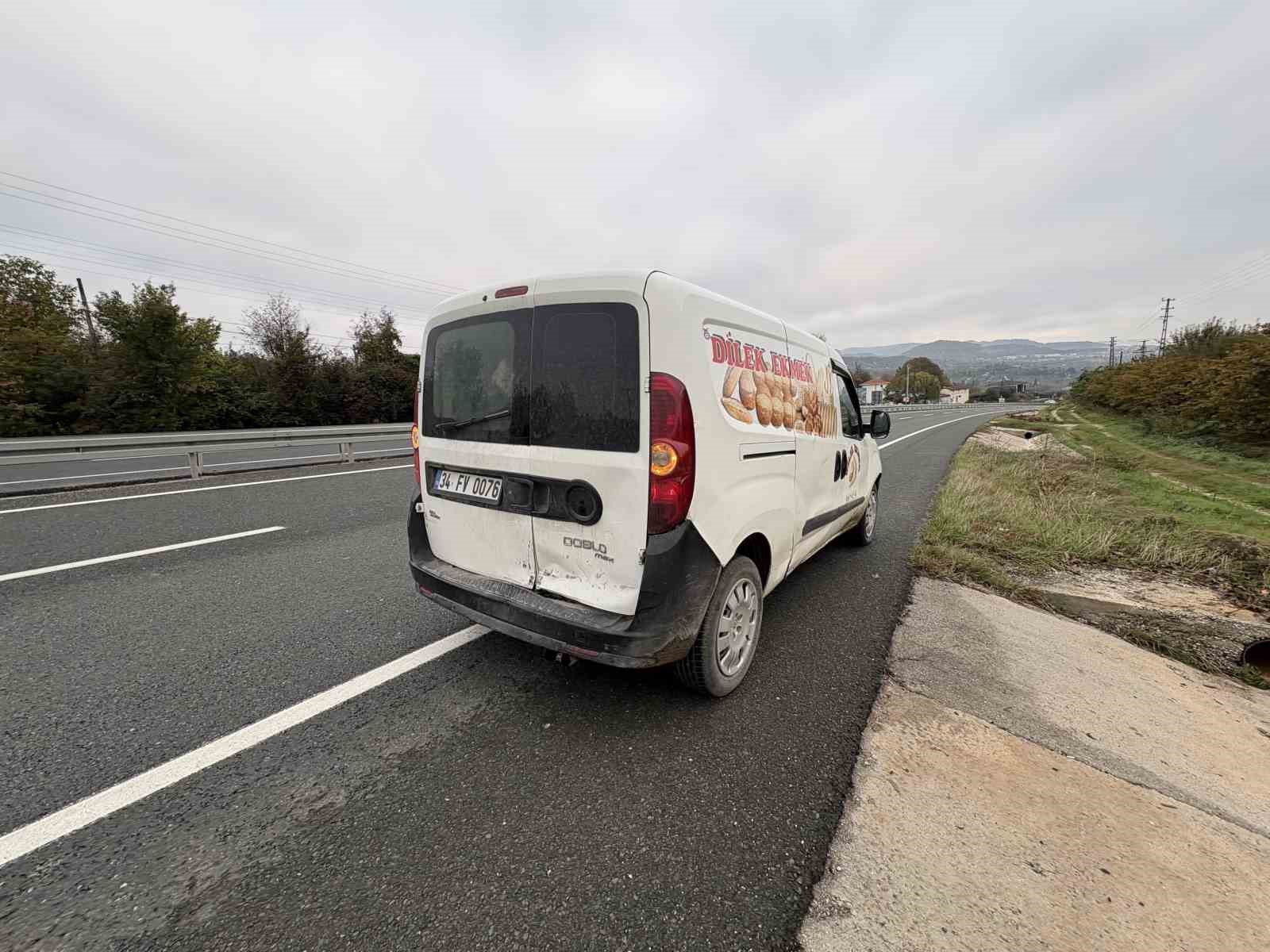 Kastamonu’da cip hafif ticari araç ve ağaca çarptı: 1 yaralı