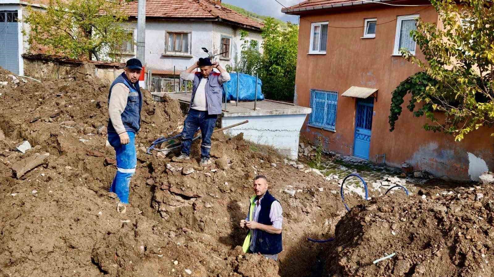 Hisarcık Kaymakamı Atam’dan Alınören köyü’nde altyapı incelemesi