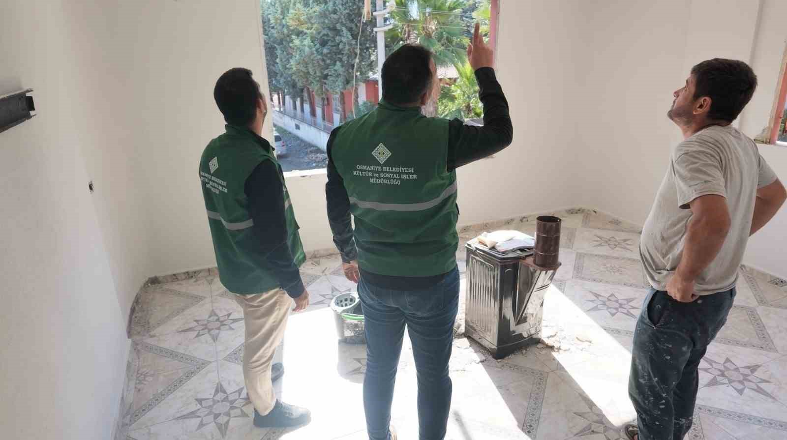 Osmaniye Belediyesi’nden yangında hasar gören eve tadilat desteği