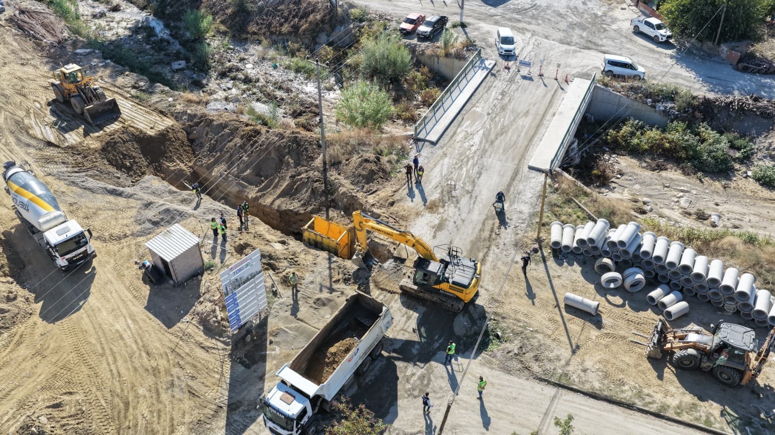 İncirliova’da 1,3 milyar liralık altyapı yatırımı sürüyor