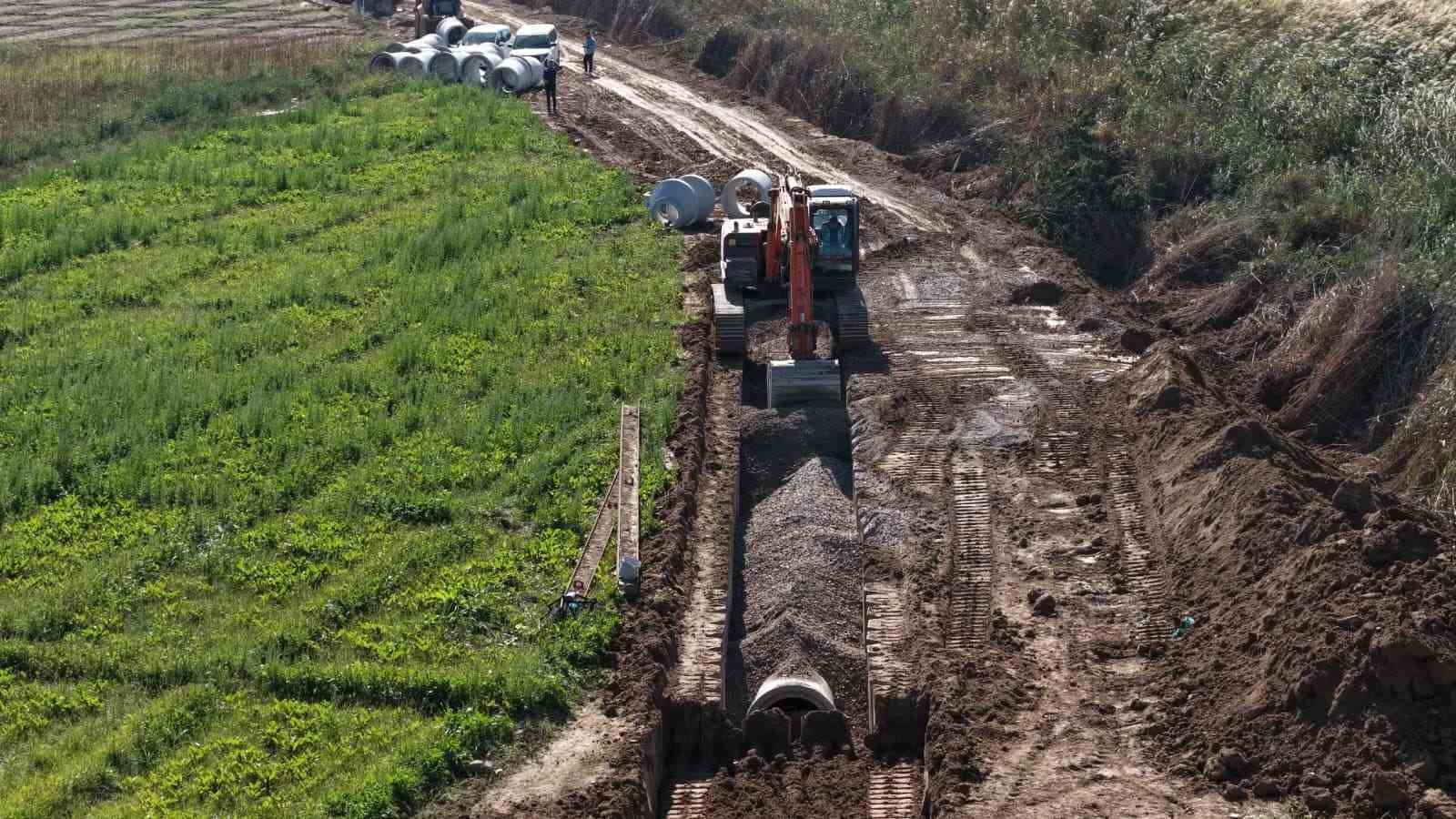İncirliova’da 1,3 milyar liralık altyapı yatırımı sürüyor
