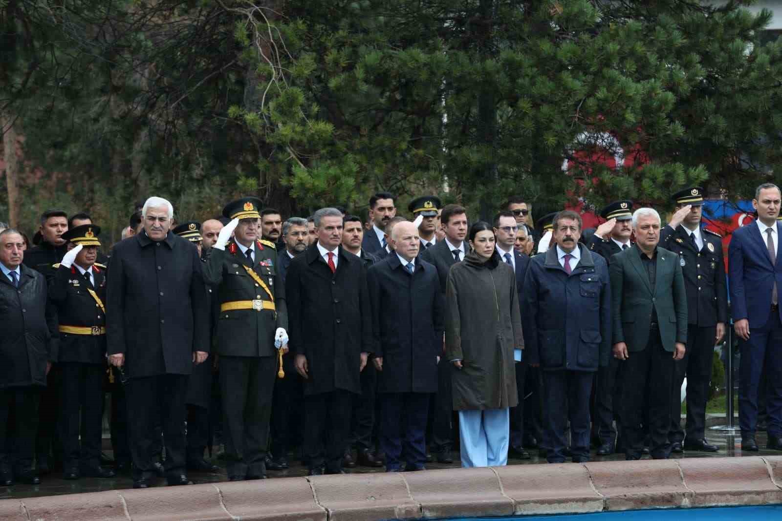 Erzurum’da Cumhuriyet Bayramı kutlamaları başladı