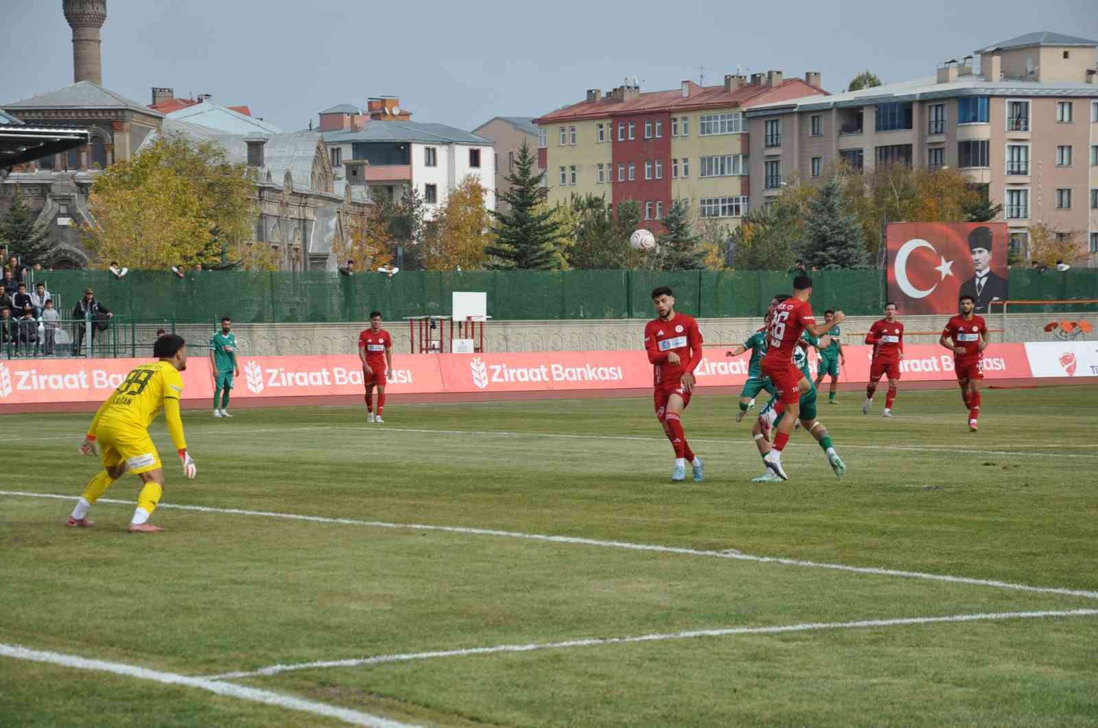 Kars 36 Spor, Antalyaspor’a 2-0 yenilerek kupaya veda etti