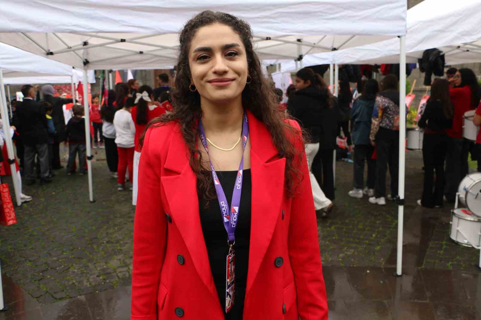 Cumhuriyet coşkusu Diyarbakır’ın tarihi surlarında yankılandı