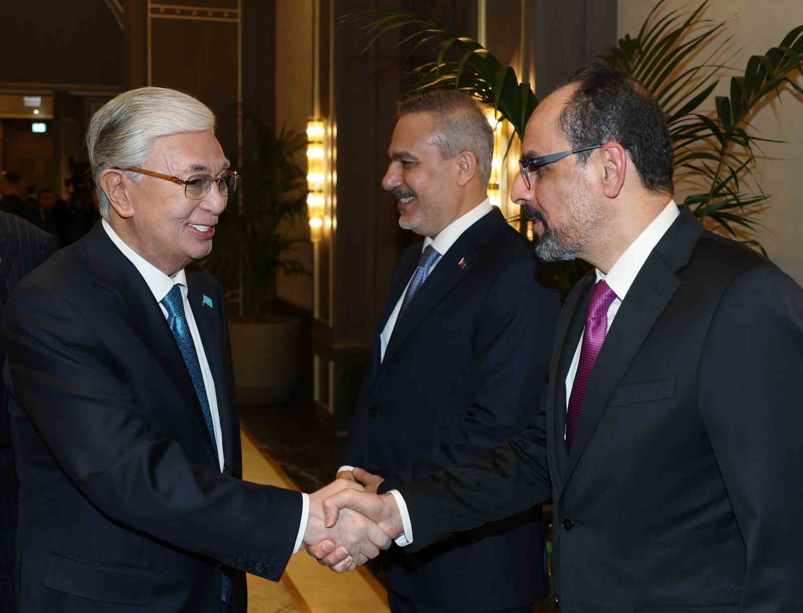 Cumhurbaşkanı Erdoğan, Kazakistan Cumhurbaşkanı Tokayev’i törenle karşıladı
